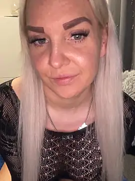 MIA-XXX online show from November 12, 5:28 pm