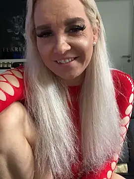 MIA-XXX online show from September 17, 1:35 pm