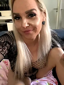 MIA-XXX online show from October 5, 1:57 pm