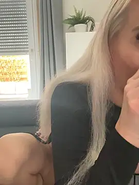 MIA-XXX online show from September 11, 1:55 pm