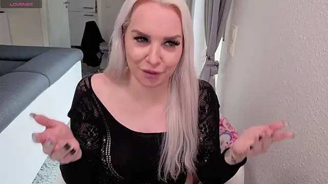 MIA-XXX online show from May 20, 7:05 am