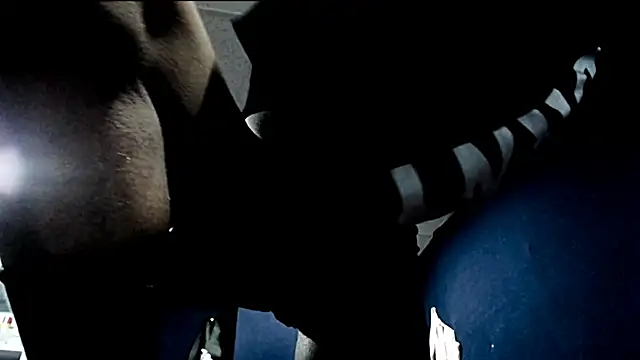 iBreakHeartz online show from February 25, 1:09 am