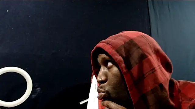 iBreakHeartz online show from December 6, 9:04 am