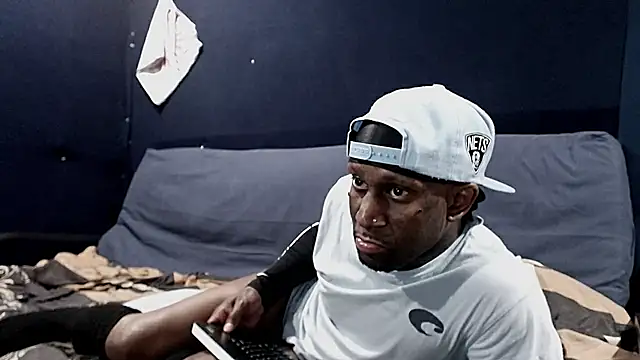 iBreakHeartz online show from February 27, 2:14 am