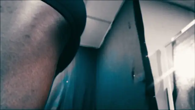 iBreakHeartz online show from December 6, 5:17 pm