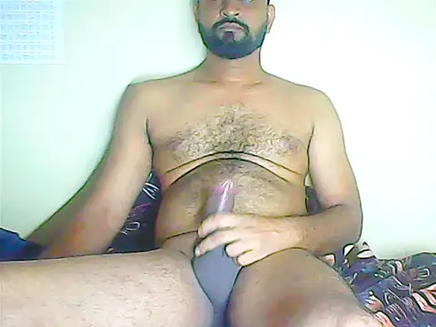 Snapshot of LifeLineSL chatting on January 18, 1:03 pm LifeLineSL online show from January 18, 1:03 pm