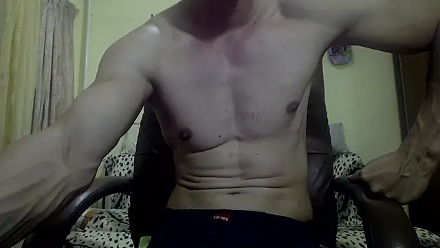 SexyMuscled online show from September 16, 8:10 pm