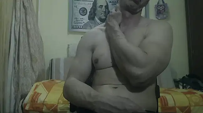SexyMuscled online show from March 15, 8:32 pm