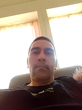 Snapshot of dick81 chatting on March 21, 7:51 pm dick81 online show from March 21, 7:51 pm