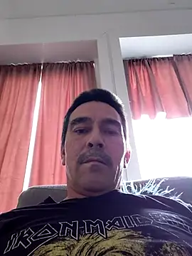 Snapshot of dick81 chatting on April 28, 8:02 pm dick81 online show from April 28, 8:02 pm