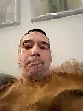 Snapshot of dick81 chatting on March 15, 12:39 am dick81 online show from March 15, 12:39 am