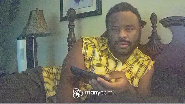 StudMuffin702 online show from December 5, 11:56 pm