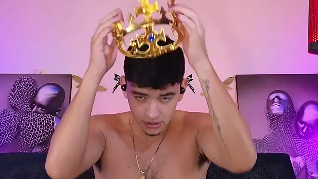 Snapshot of VikoHands chatting on December 17, 9:36 am VikoHands online show from December 17, 9:36 am