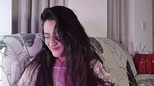 DeesseLuxure online show from January 15, 5:44 am