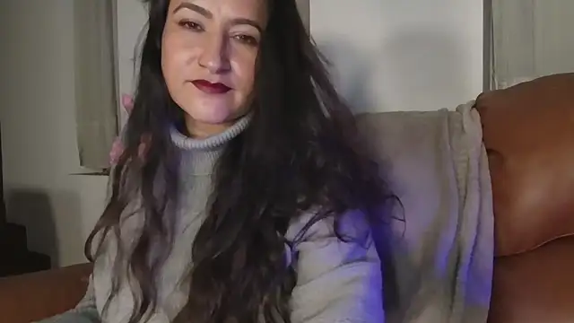 DeesseLuxure online show from October 15, 3:49 am