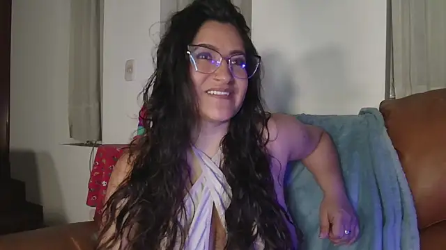 DeesseLuxure online show from October 22, 5:18 am