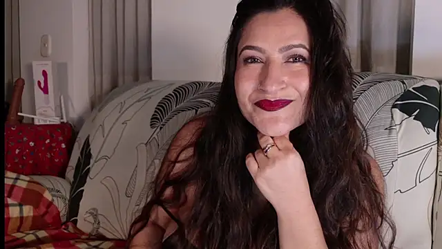 DeesseLuxure online show from February 26, 6:46 am