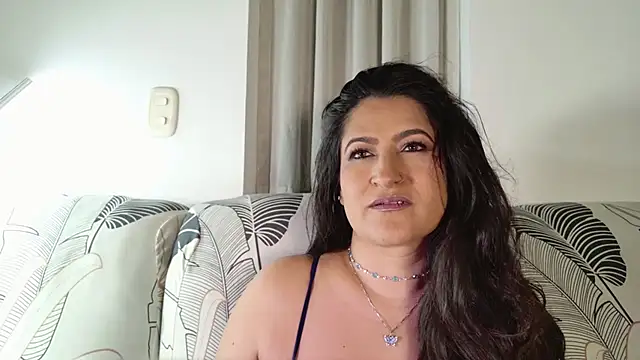 DeesseLuxure online show from January 14, 6:17 am