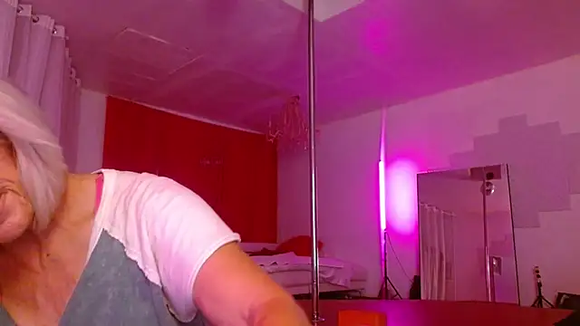 Snapshot of Sweet-Ginger chatting on September 20, 3:22 am Sweet-Ginger online show from September 20, 3:22 am