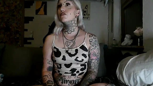 RoxxyInk online show from July 5, 9:43 pm
