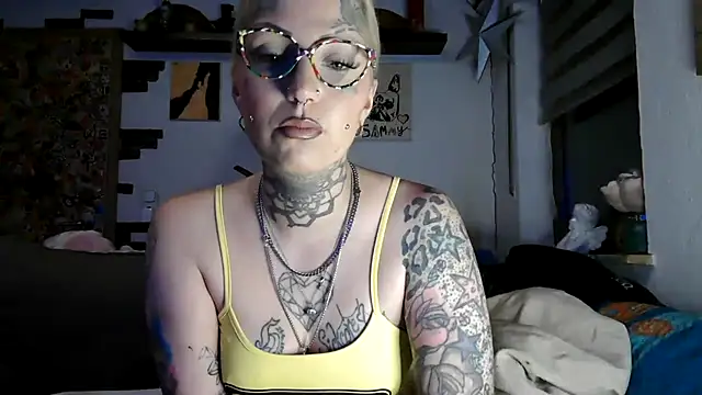 RoxxyInk online show from May 31, 10:10 pm
