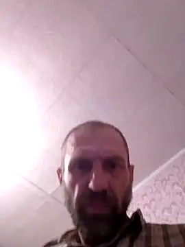 Snapshot of KosBi69 chatting on October 10, 12:44 am KosBi69 online show from October 10, 12:44 am