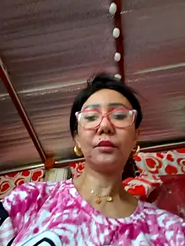 sweetieme online show from February 5, 3:02 am