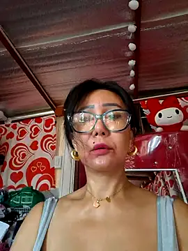 sweetieme online show from February 12, 2:55 am