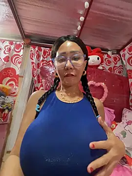 sweetieme online show from April 9, 12:00 pm