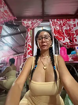 sweetieme online show from May 17, 1:44 pm