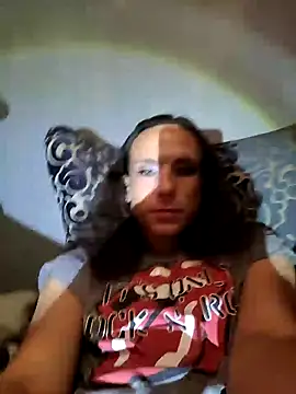 Snapshot of sissyvee chatting on March 11, 8:42 pm sissyvee online show from March 11, 8:42 pm