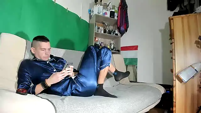 viraglaci18xh online show from November 19, 6:02 am