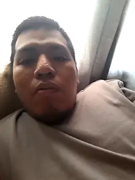 juliopantoja online show from March 11, 3:28 pm
