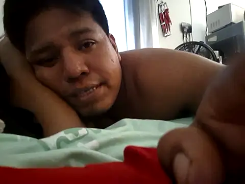Snapshot of juliopantoja chatting on July 16, 10:51 pm juliopantoja online show from July 16, 10:51 pm