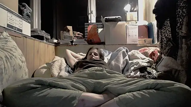 jude cherrys1991 online show from April 11, 6:33 pm