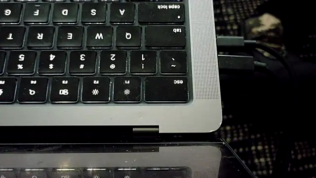 bestofdoseswirls online show from April 3, 1:28 pm