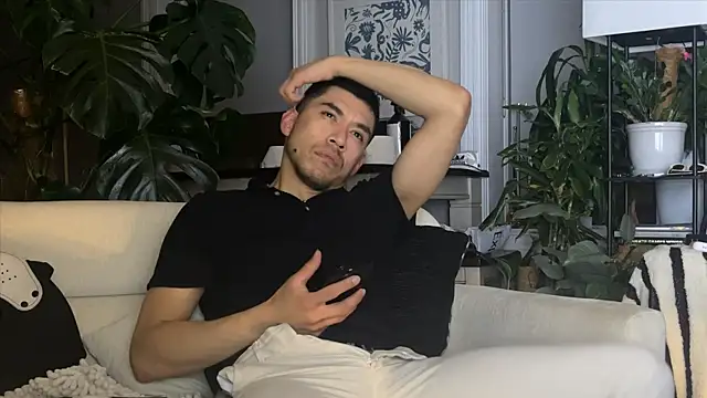 bestofdoseswirls online show from February 19, 3:36 am