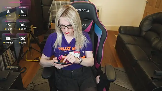 Snapshot of KelseyCobalt chatting on October 1, 8:46 pm KelseyCobalt online show from October 1, 8:46 pm