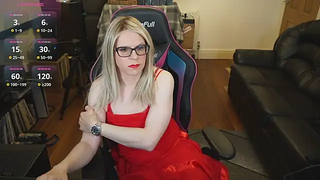 Snapshot of KelseyCobalt chatting on October 8, 8:31 pm KelseyCobalt online show from October 8, 8:31 pm
