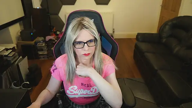 Snapshot of KelseyCobalt chatting on March 17, 9:35 pm KelseyCobalt online show from March 17, 9:35 pm