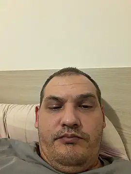 xxxalexxx9 online show from May 16, 9:14 pm