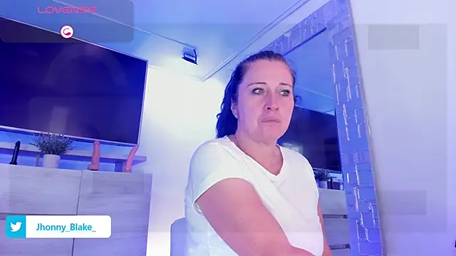 LADY HELLEN online show from November 12, 7:07 pm