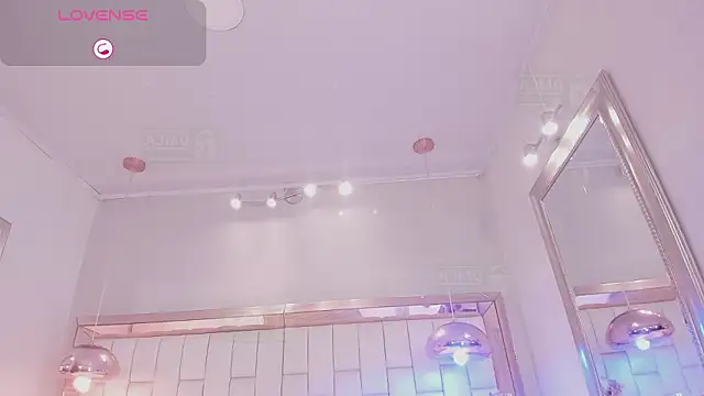 LADY HELLEN online show from March 5, 7:21 pm