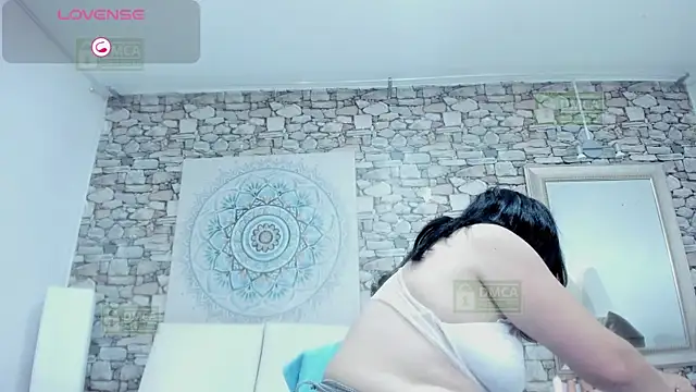 LADY HELLEN online show from April 7, 6:21 pm