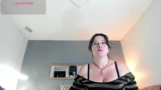 LADY HELLEN online show from May 23, 7:02 pm