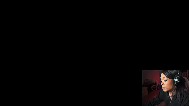Snapshot of NSFWEros chatting on December 7, 1:41 am NSFWEros online show from December 7, 1:41 am