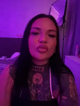  MelinaCurves  online show from April 17, 9:17 pm