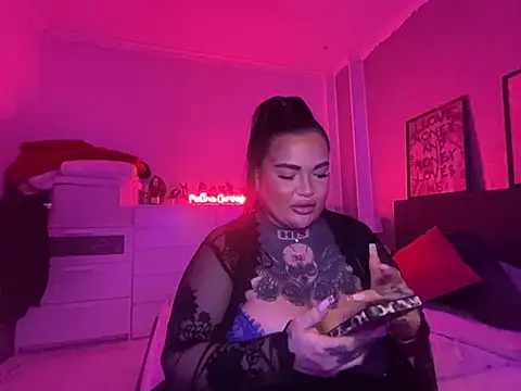  MelinaCurves  online show from January 27, 9:22 pm