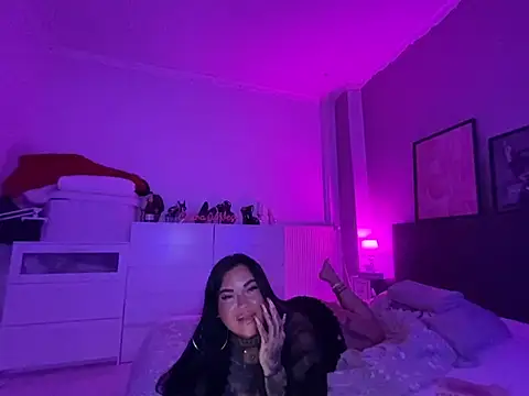  MelinaCurves  online show from January 25, 4:23 am
