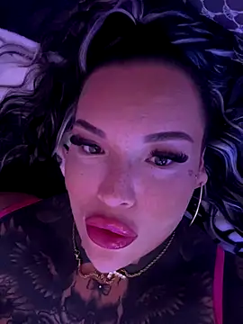  MelinaCurves  online show from December 13, 11:55 pm